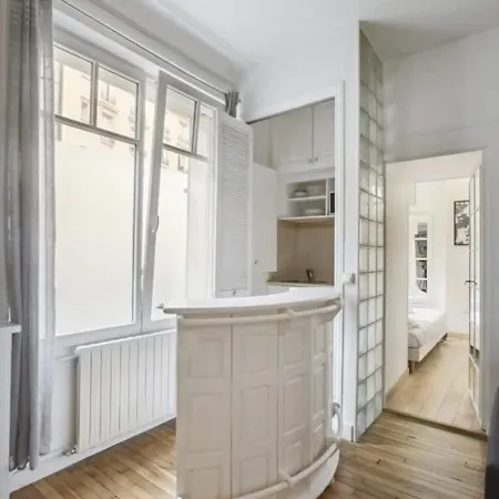 Apartment Modern And Charming With Everything Need Neuilly-sur-Seine